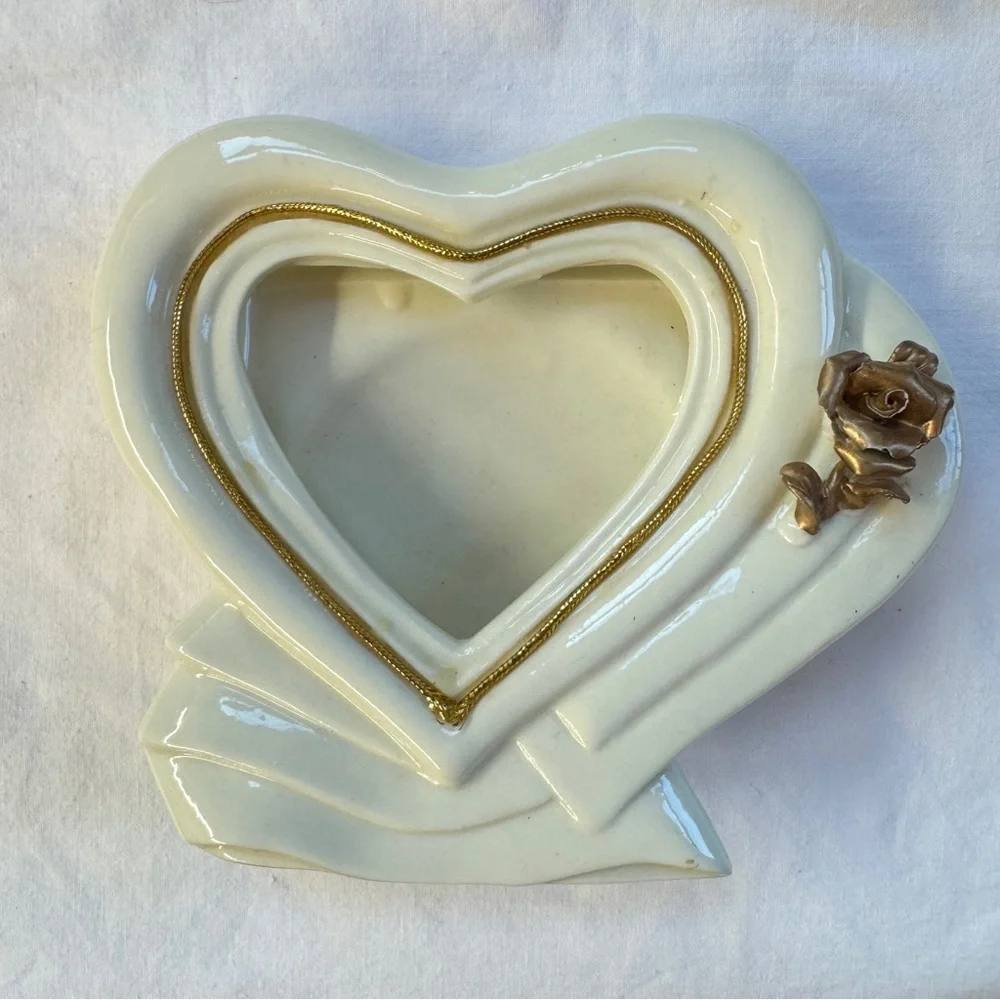 White Open Heart Porcelain Picture Frame
